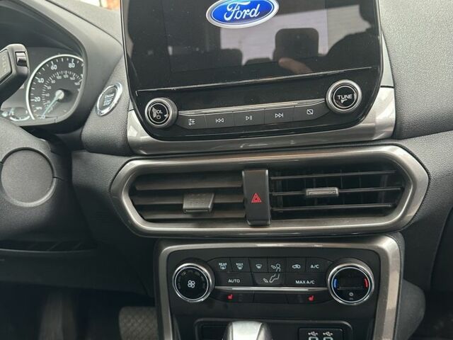 Серый Форд Экоспорт, объемом двигателя 1 л и пробегом 96 тыс. км за 12000 $, фото 3 на Automoto.ua