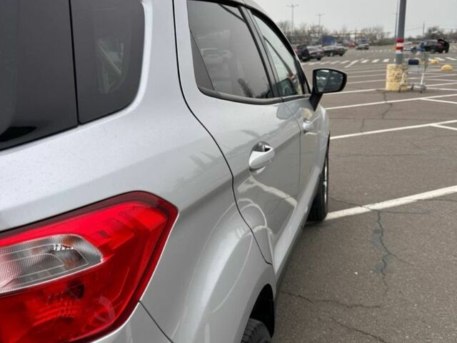 Серый Форд Экоспорт, объемом двигателя 2 л и пробегом 70 тыс. км за 13000 $, фото 10 на Automoto.ua