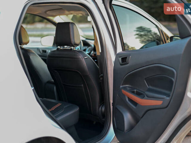 Серый Форд Экоспорт, объемом двигателя 2 л и пробегом 154 тыс. км за 11300 $, фото 12 на Automoto.ua