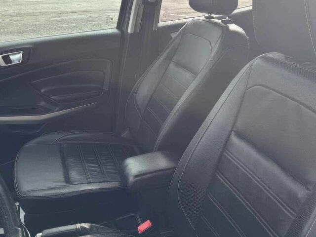 Серый Форд Экоспорт, объемом двигателя 1 л и пробегом 30 тыс. км за 7000 $, фото 8 на Automoto.ua