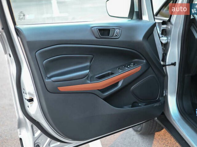 Серый Форд Экоспорт, объемом двигателя 2 л и пробегом 154 тыс. км за 11300 $, фото 18 на Automoto.ua