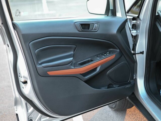 Серый Форд Экоспорт, объемом двигателя 2 л и пробегом 154 тыс. км за 11100 $, фото 18 на Automoto.ua