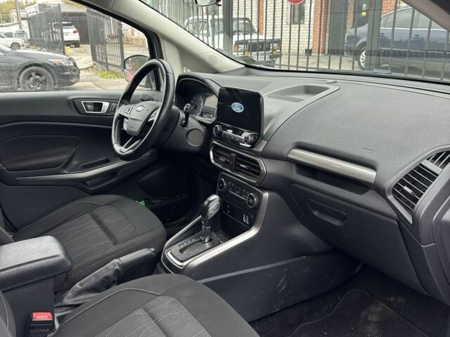 Серый Форд Экоспорт, объемом двигателя 1 л и пробегом 96 тыс. км за 12000 $, фото 6 на Automoto.ua