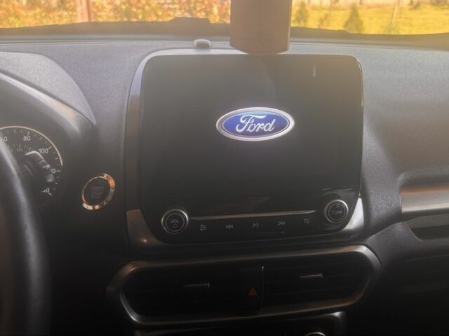 Серый Форд Экоспорт, объемом двигателя 2 л и пробегом 82 тыс. км за 11500 $, фото 2 на Automoto.ua