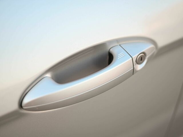 Серый Форд Экоспорт, объемом двигателя 2 л и пробегом 154 тыс. км за 11100 $, фото 9 на Automoto.ua