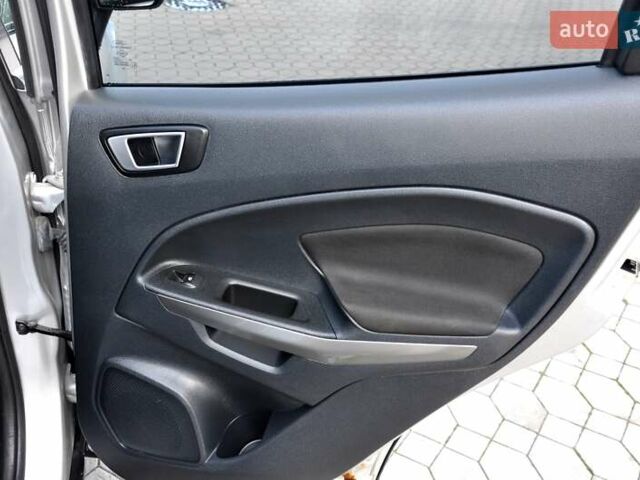 Серый Форд Экоспорт, объемом двигателя 2 л и пробегом 115 тыс. км за 10400 $, фото 23 на Automoto.ua