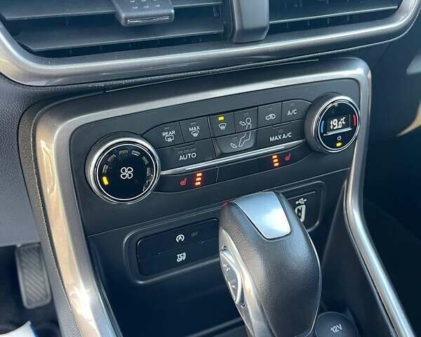 Сірий Форд Екоспорт, об'ємом двигуна 2 л та пробігом 55 тис. км за 13800 $, фото 21 на Automoto.ua