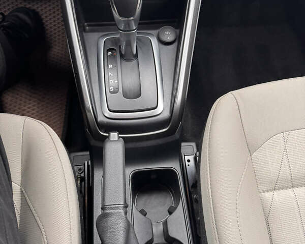 Серый Форд Экоспорт, объемом двигателя 1 л и пробегом 89 тыс. км за 10900 $, фото 10 на Automoto.ua