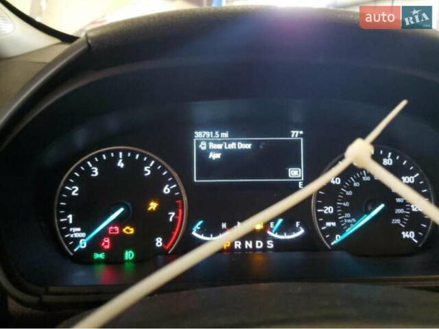 Серый Форд Экоспорт, объемом двигателя 1 л и пробегом 62 тыс. км за 6500 $, фото 7 на Automoto.ua