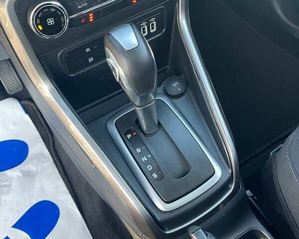 Сірий Форд Екоспорт, об'ємом двигуна 2 л та пробігом 55 тис. км за 13800 $, фото 22 на Automoto.ua