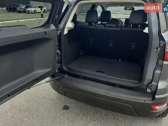 Серый Форд Экоспорт, объемом двигателя 2 л и пробегом 132 тыс. км за 12500 $, фото 5 на Automoto.ua