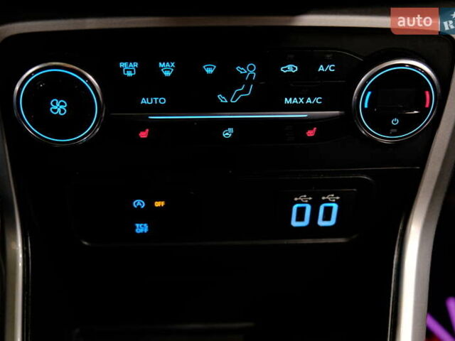 Серый Форд Экоспорт, объемом двигателя 2 л и пробегом 217 тыс. км за 12900 $, фото 17 на Automoto.ua