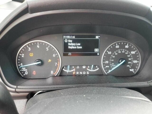 Серый Форд Экоспорт, объемом двигателя 2 л и пробегом 60 тыс. км за 2000 $, фото 8 на Automoto.ua