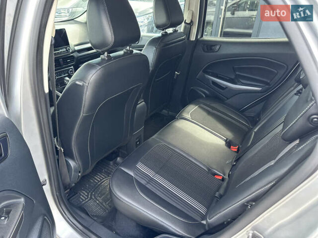 Серый Форд Экоспорт, объемом двигателя 2 л и пробегом 50 тыс. км за 10288 $, фото 10 на Automoto.ua