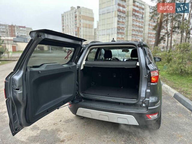 Серый Форд Экоспорт, объемом двигателя 1 л и пробегом 34 тыс. км за 12500 $, фото 15 на Automoto.ua