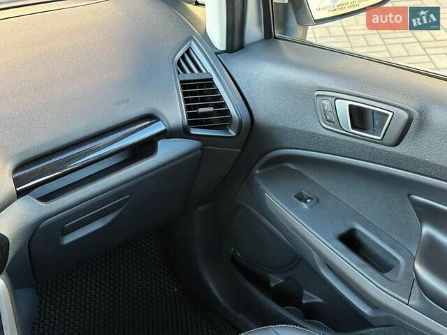 Форд Екоспорт 2020 у Одесі на Automoto.ua Сірий Форд Екоспорт, об'ємом двигуна 2 л та пробігом 124 тис. км за 13790 $, фото 25 на Automoto.ua