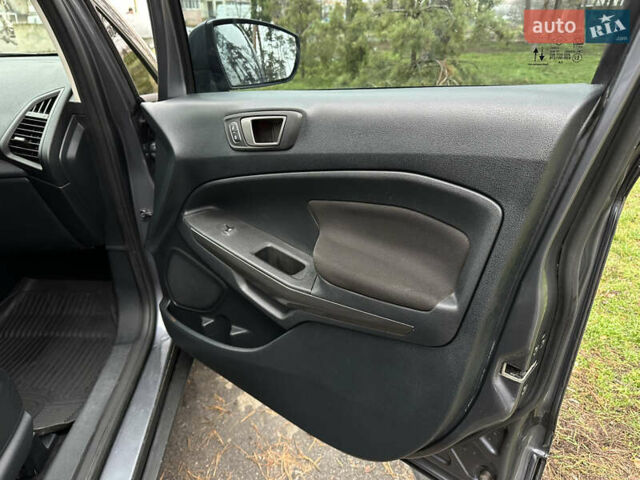 Серый Форд Экоспорт, объемом двигателя 1 л и пробегом 34 тыс. км за 12500 $, фото 21 на Automoto.ua