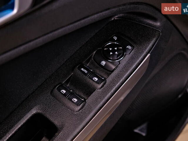 Серый Форд Экоспорт, объемом двигателя 2 л и пробегом 217 тыс. км за 12900 $, фото 27 на Automoto.ua