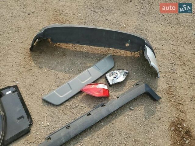 Серый Форд Экоспорт, объемом двигателя 2 л и пробегом 102 тыс. км за 3000 $, фото 11 на Automoto.ua