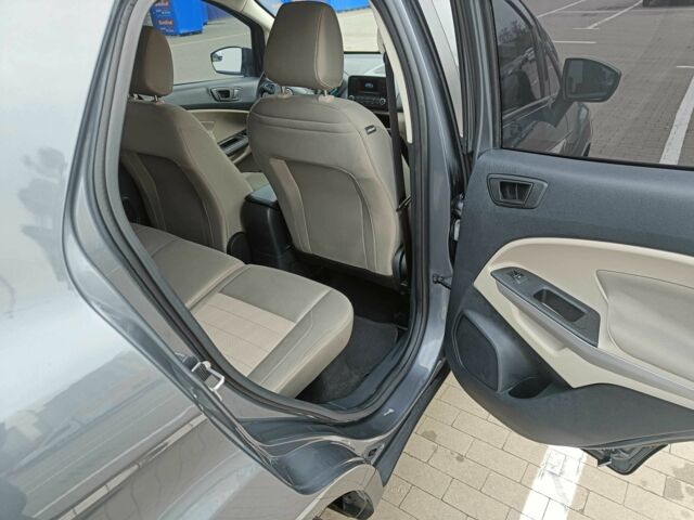 Серый Форд Экоспорт, объемом двигателя 2 л и пробегом 84 тыс. км за 12800 $, фото 12 на Automoto.ua