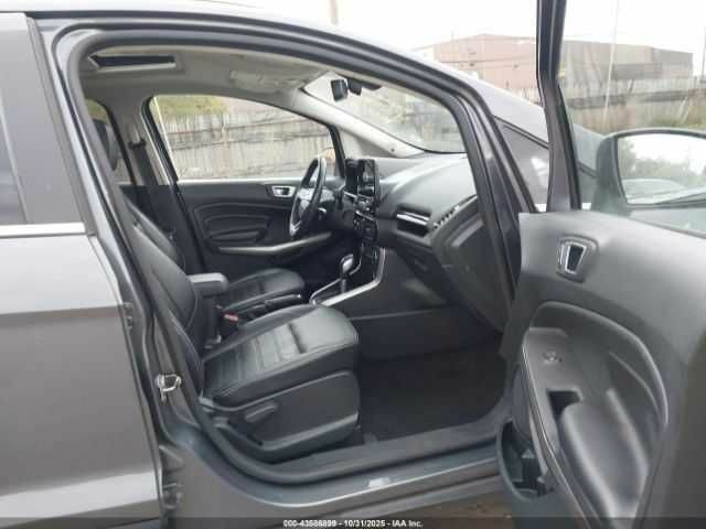 Сірий Форд Екоспорт, об'ємом двигуна 2 л та пробігом 66 тис. км за 2000 $, фото 4 на Automoto.ua