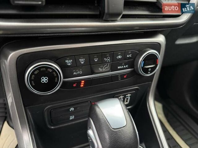 Сірий Форд Екоспорт, об'ємом двигуна 2 л та пробігом 114 тис. км за 11900 $, фото 35 на Automoto.ua