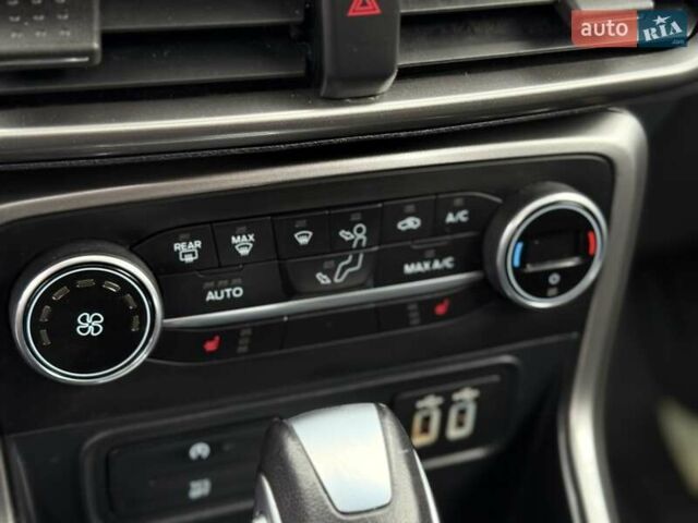 Сірий Форд Екоспорт, об'ємом двигуна 2 л та пробігом 114 тис. км за 11900 $, фото 33 на Automoto.ua