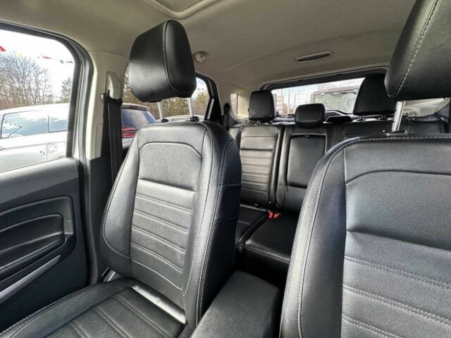 Серый Форд Экоспорт, объемом двигателя 2 л и пробегом 29 тыс. км за 9300 $, фото 9 на Automoto.ua