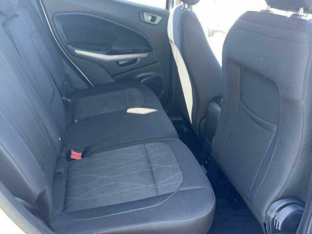 Сірий Форд Екоспорт, об'ємом двигуна 0 л та пробігом 75 тис. км за 12000 $, фото 10 на Automoto.ua