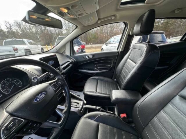 Серый Форд Экоспорт, объемом двигателя 2 л и пробегом 29 тыс. км за 9300 $, фото 7 на Automoto.ua