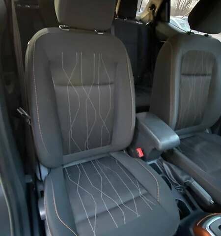 Серый Форд Экоспорт, объемом двигателя 2 л и пробегом 59 тыс. км за 15300 $, фото 35 на Automoto.ua