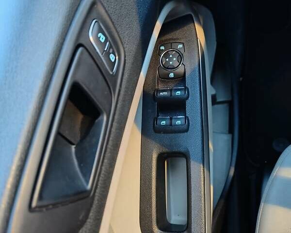 Сірий Форд Екоспорт, об'ємом двигуна 2 л та пробігом 25 тис. км за 12800 $, фото 64 на Automoto.ua