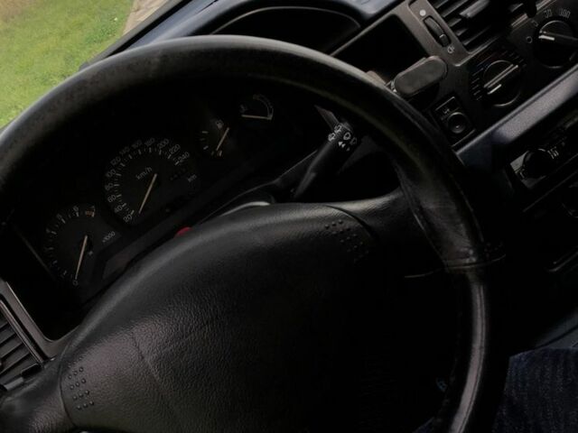 Синій Форд Екоспорт, об'ємом двигуна 1.4 л та пробігом 280 тис. км за 1850 $, фото 4 на Automoto.ua