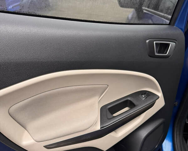 Синий Форд Экоспорт, объемом двигателя 1 л и пробегом 49 тыс. км за 10999 $, фото 9 на Automoto.ua