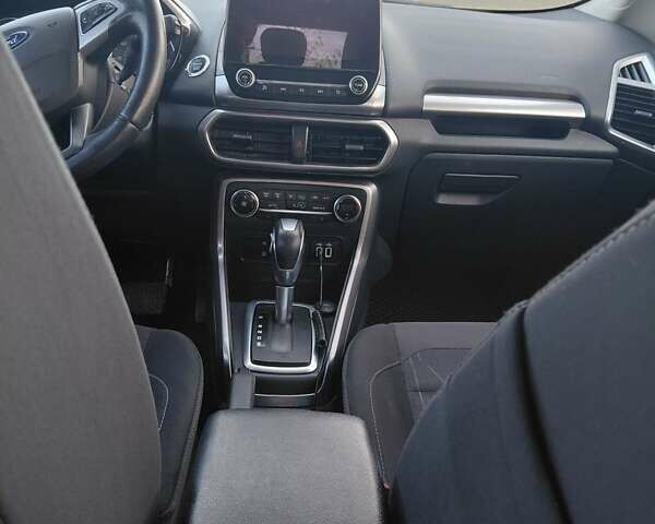 Синий Форд Экоспорт, объемом двигателя 1 л и пробегом 88 тыс. км за 10700 $, фото 25 на Automoto.ua