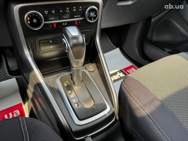 Синій Форд Екоспорт, об'ємом двигуна 1 л та пробігом 61 тис. км за 10990 $, фото 29 на Automoto.ua