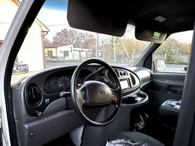 Белый Форд Эколайн, объемом двигателя 4.6 л и пробегом 10 тыс. км за 14000 $, фото 3 на Automoto.ua