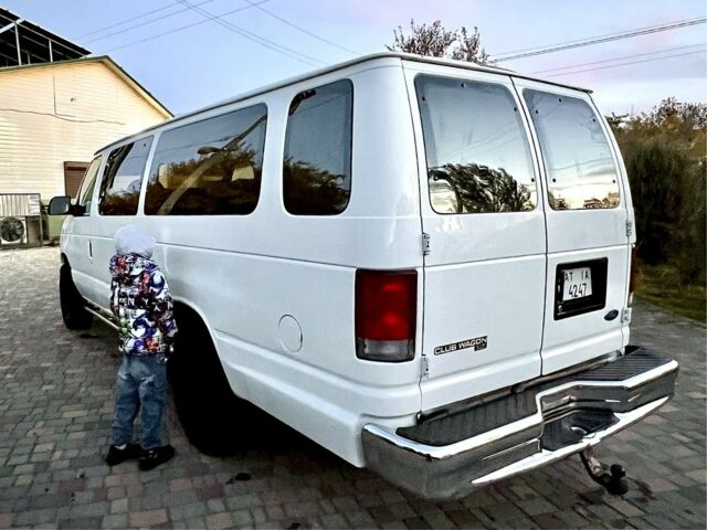 Белый Форд Эколайн, объемом двигателя 4.6 л и пробегом 10 тыс. км за 14000 $, фото 7 на Automoto.ua