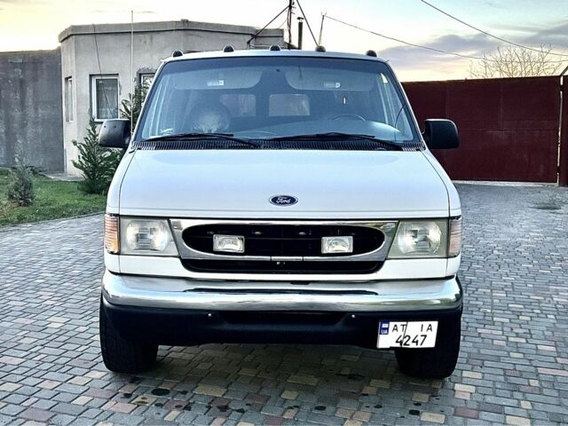 Белый Форд Эколайн, объемом двигателя 4.6 л и пробегом 10 тыс. км за 14000 $, фото 12 на Automoto.ua