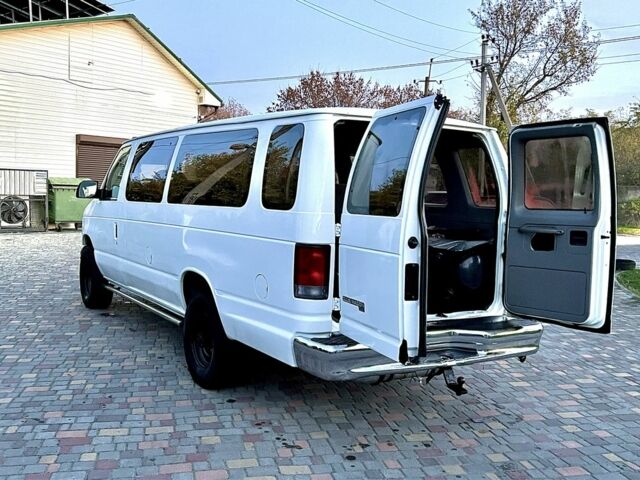 Белый Форд Эколайн, объемом двигателя 4.6 л и пробегом 10 тыс. км за 14000 $, фото 10 на Automoto.ua