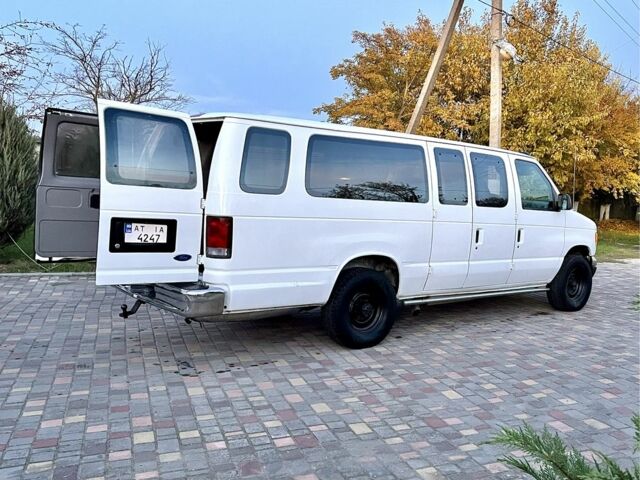 Белый Форд Эколайн, объемом двигателя 4.6 л и пробегом 10 тыс. км за 14000 $, фото 6 на Automoto.ua