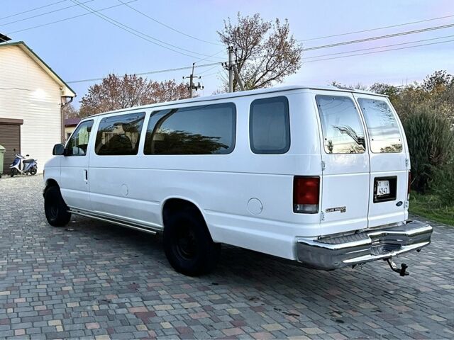 Белый Форд Эколайн, объемом двигателя 4.6 л и пробегом 10 тыс. км за 14000 $, фото 2 на Automoto.ua