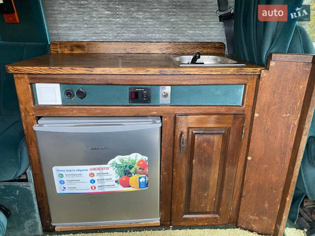 Белый Форд Эколайн, объемом двигателя 5.8 л и пробегом 280 тыс. км за 14400 $, фото 18 на Automoto.ua