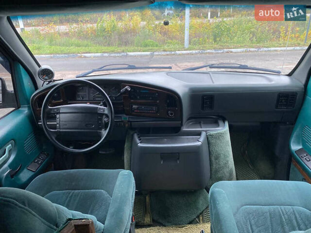 Форд Эколайн 1996 в Житомире на Automoto.ua Белый Форд Эколайн, объемом двигателя 5.8 л и пробегом 280 тыс. км за 14900 $, фото 11 на Automoto.ua