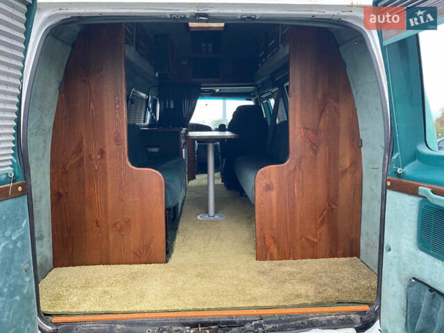 Белый Форд Эколайн, объемом двигателя 5.8 л и пробегом 280 тыс. км за 14400 $, фото 20 на Automoto.ua