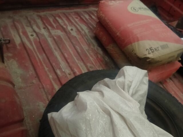 Красный Форд Эконован, объемом двигателя 0 л и пробегом 456 тыс. км за 828 $, фото 6 на Automoto.ua