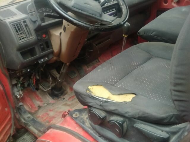 Красный Форд Эконован, объемом двигателя 0 л и пробегом 456 тыс. км за 828 $, фото 8 на Automoto.ua