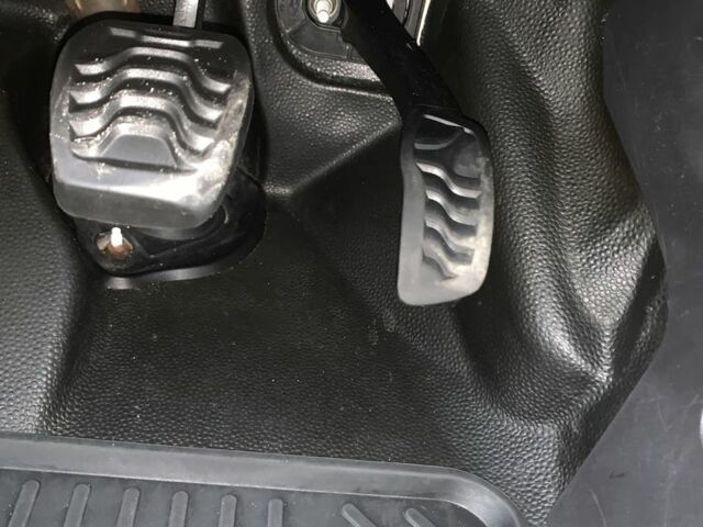 Белый Форд Эдж, объемом двигателя 2.2 л и пробегом 245 тыс. км за 10500 $, фото 20 на Automoto.ua