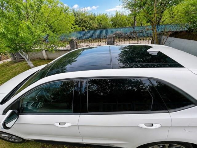 Белый Форд Эдж, объемом двигателя 2 л и пробегом 124 тыс. км за 16018 $, фото 6 на Automoto.ua