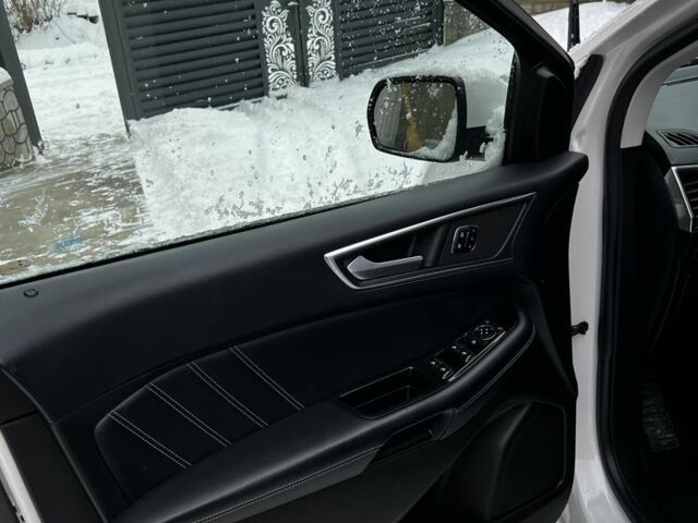 Білий Форд Едж, об'ємом двигуна 2.7 л та пробігом 214 тис. км за 17000 $, фото 16 на Automoto.ua